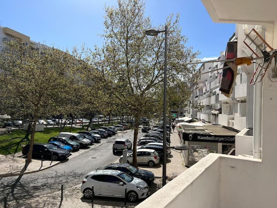Appartamento Casa Girassol Old Town Albufeira Esterno foto
